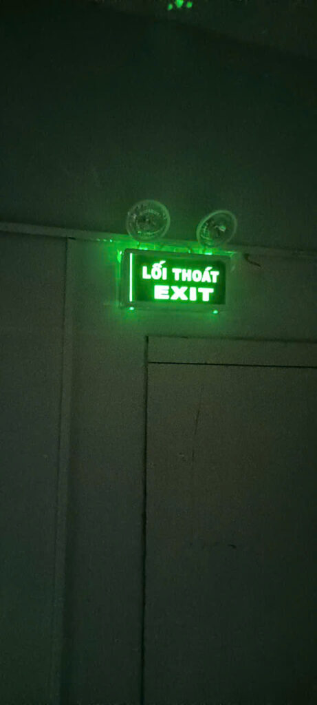 Đèn EXIT 02 mặt chỉ dẫn lối thoát hiểm 4 1777371969486 212713605892559454 g3394911670767194544 8877eb51f02d9b0128ca50ef8c77b3df
